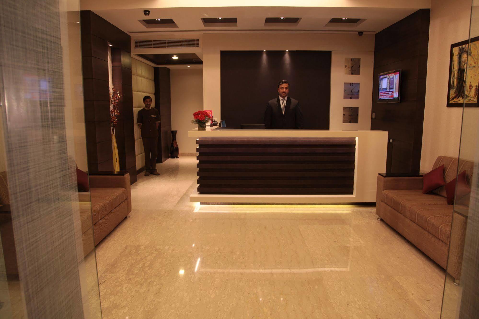 Hotel Florence Yeni Delhi Dış mekan fotoğraf